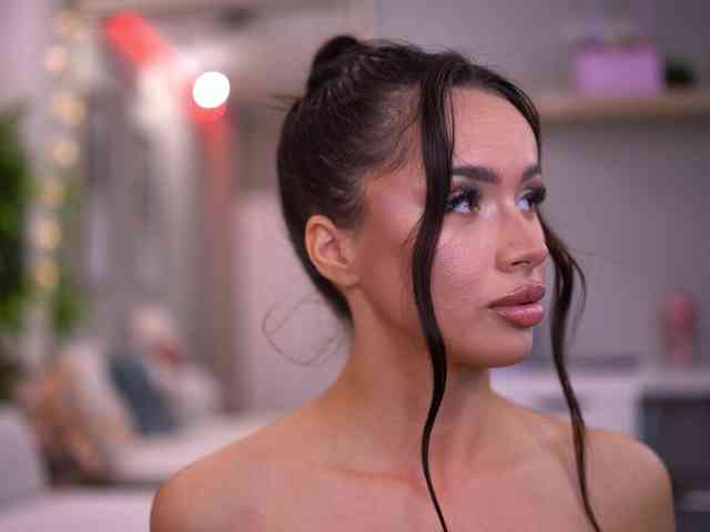 IsadoraReyes Sex Cam Show