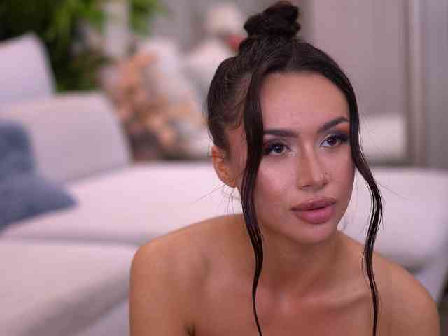 IsadoraReyes Sex Cam Show