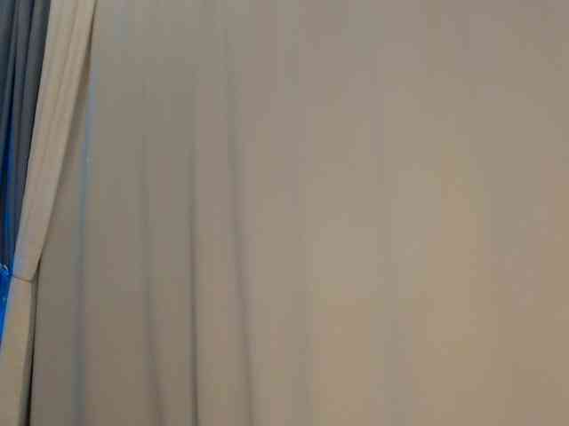 Tremendous_blondie webcam