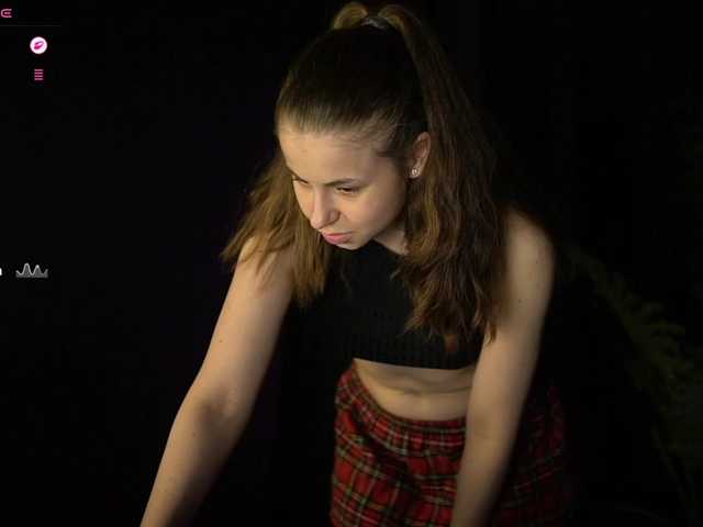 Angeles08 live cam on BongaCams