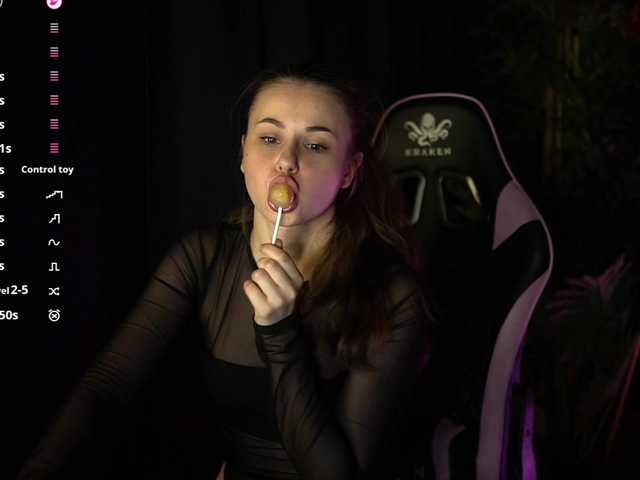 Angeles08 live cam on BongaCams