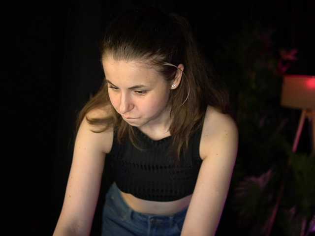 Angeles08 live cam on BongaCams