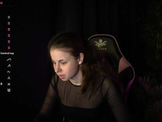 Angeles08 live cam on BongaCams
