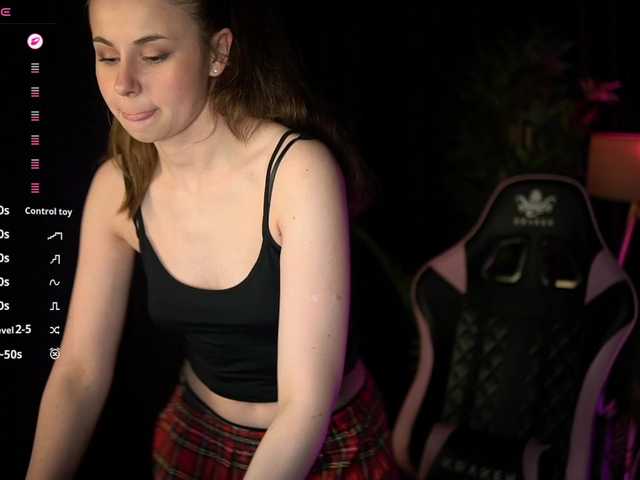 Angeles08 live cam on BongaCams