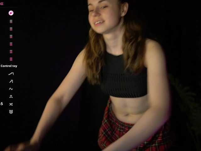 Angeles08 live cam on BongaCams