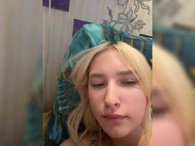 NikaMii webcam