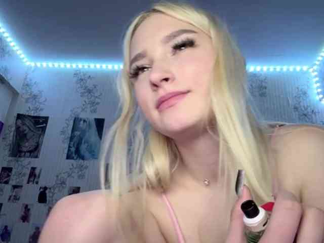 NikaMii webcam