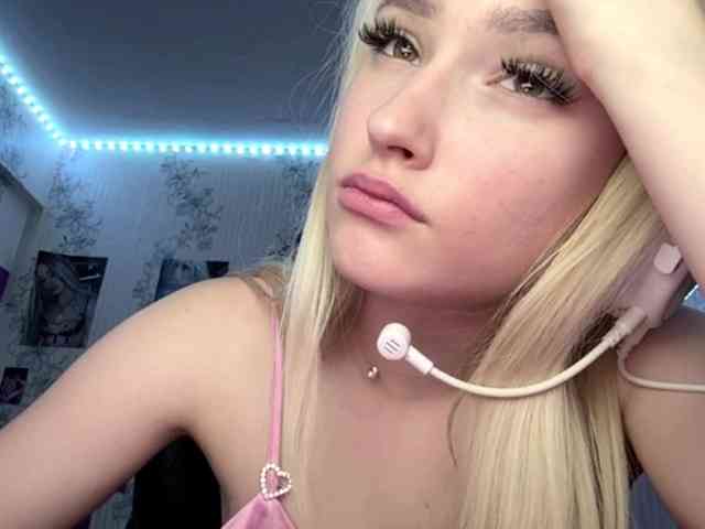 NikaMii webcam