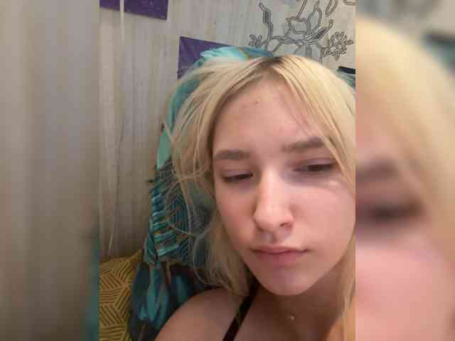 NikaMii webcam