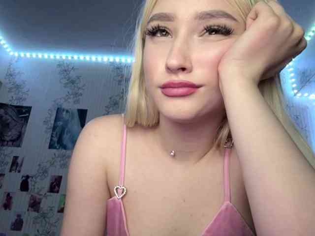 NikaMii webcam