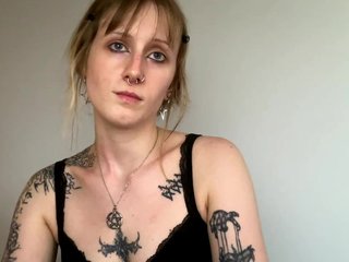LaraWetDream Porn Show