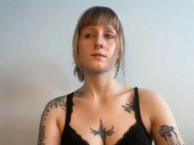 LaraWetDream live cam on BongaCams