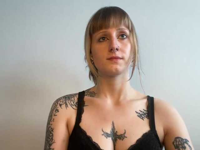 LaraWetDream live cam on BongaCams