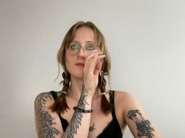 LaraWetDream live cam on BongaCams