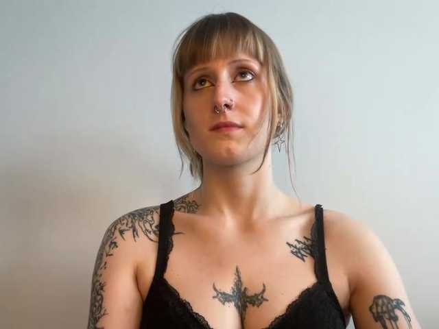 LaraWetDream live cam on BongaCams