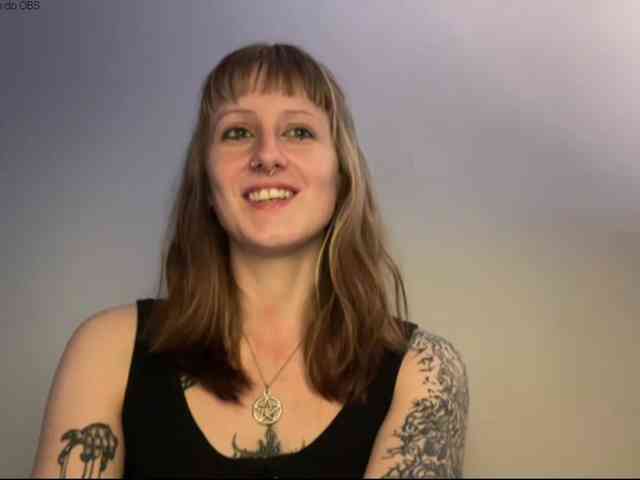 LaraWetDream webcam