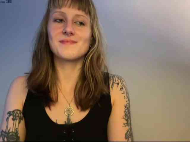 LaraWetDream webcam