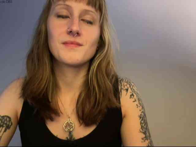 LaraWetDream webcam