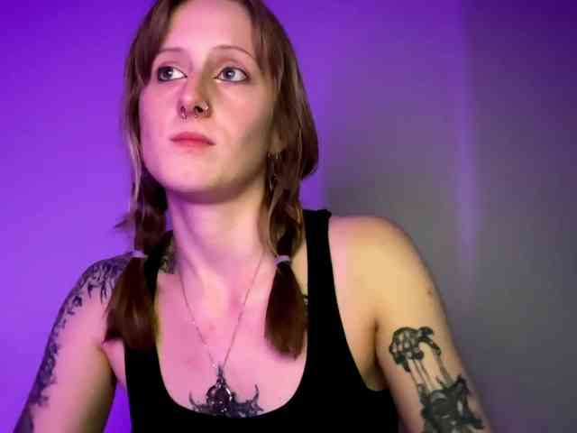 LaraWetDream webcam