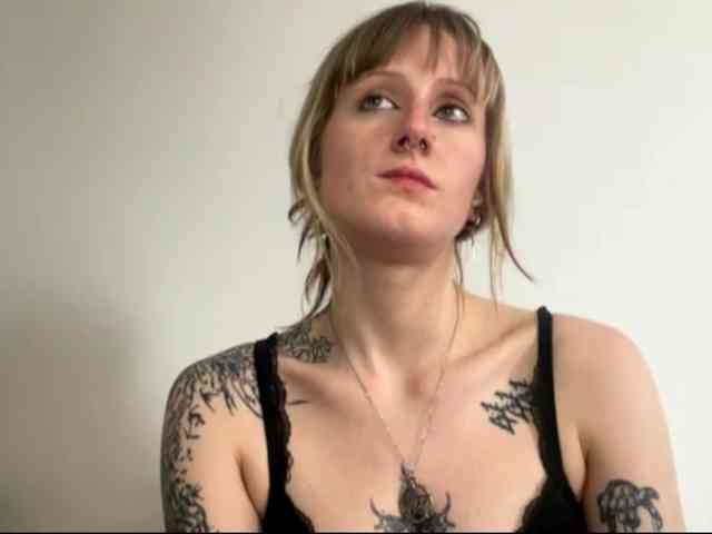 LaraWetDream webcam
