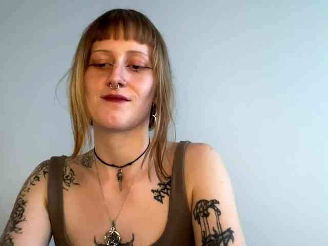 LaraWetDream — transmissão ao vivo