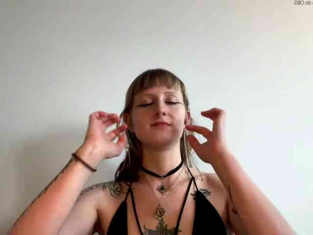 LaraWetDream webcam