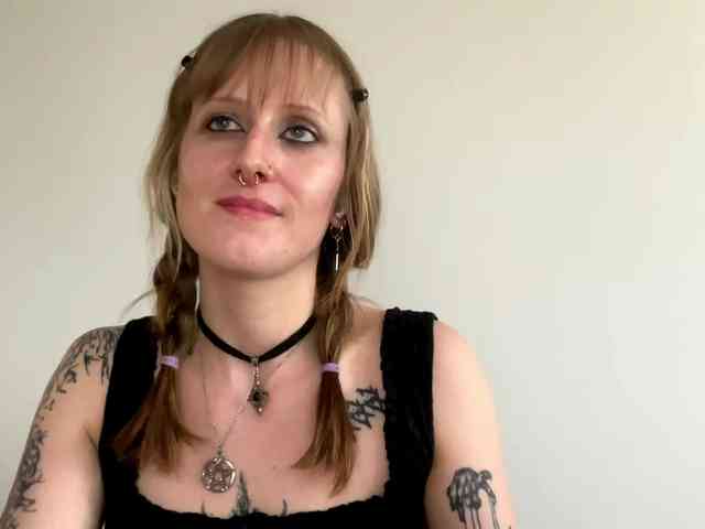 LaraWetDream webcam