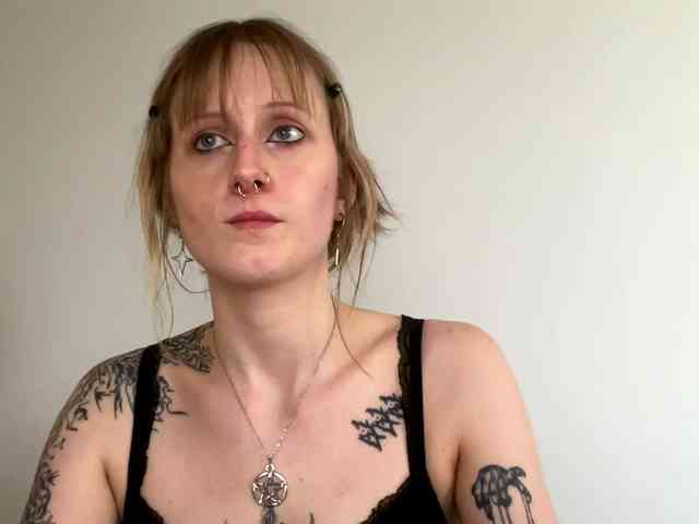 LaraWetDream webcam