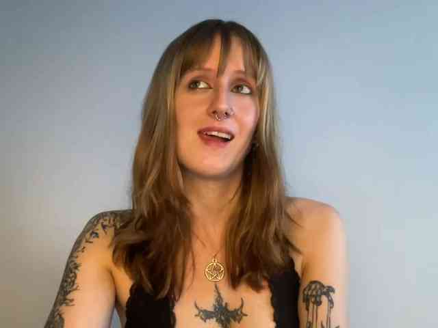 LaraWetDream webcam