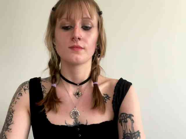 LaraWetDream webcam