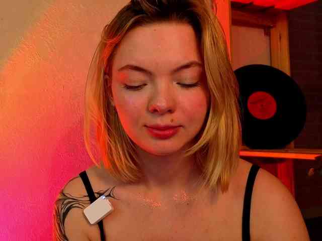 Melinakittyy webcam