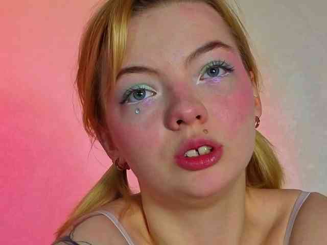 Melinakittyy webcam