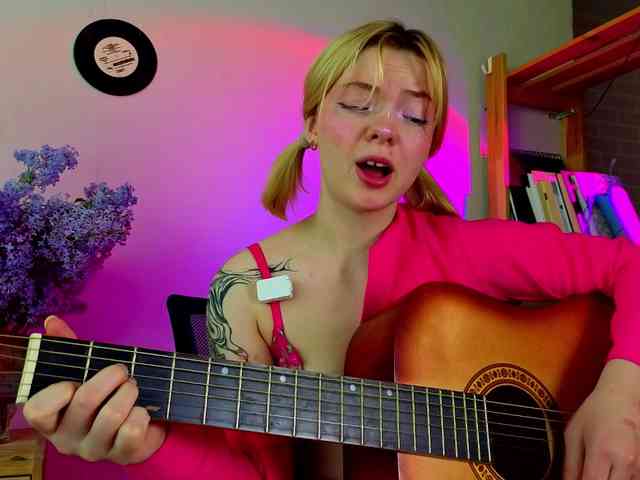 Melinakittyy webcam