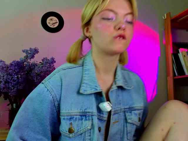 Melinakittyy webcam