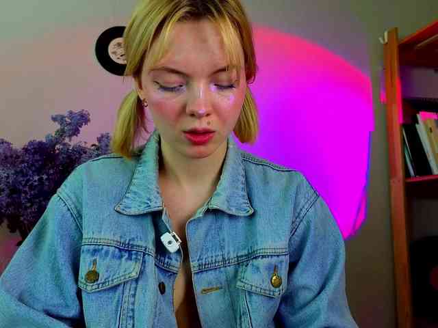 Melinakittyy webcam