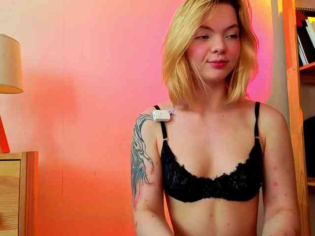 Melinakittyy webcam