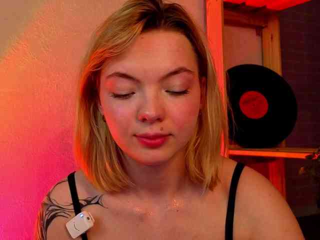 Melinakittyy webcam