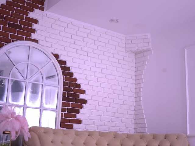 MetishaDusk live cam on BongaCams
