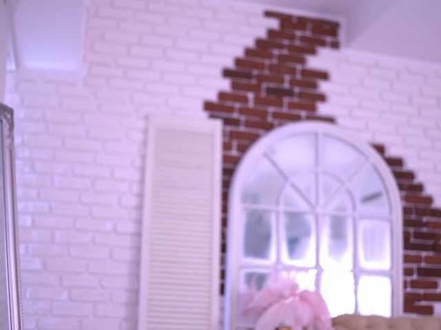 MetishaDusk live cam on BongaCams