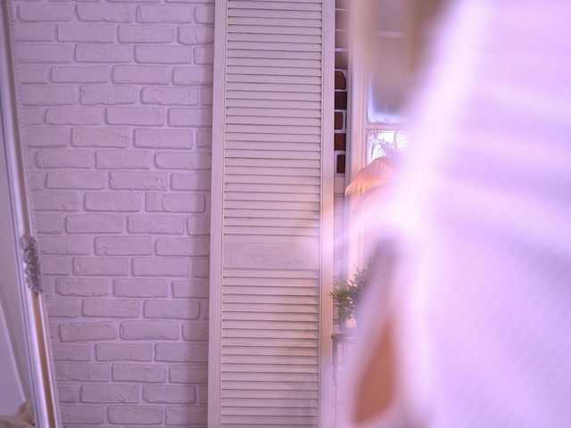 MetishaDusk live cam on BongaCams