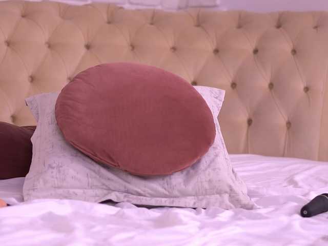 MetishaDusk live cam on BongaCams