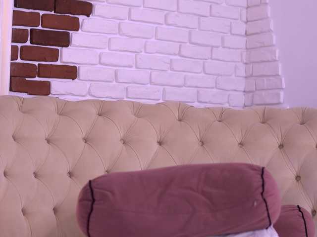 MetishaDusk live cam on BongaCams