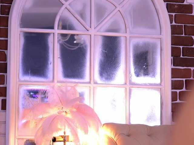 MetishaDusk live cam on BongaCams
