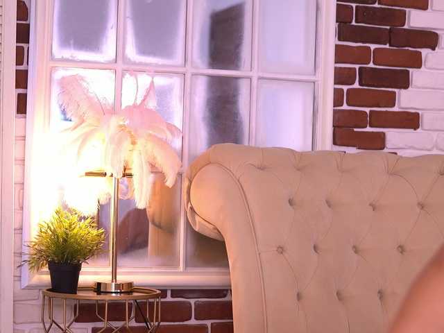 MetishaDusk live cam on BongaCams