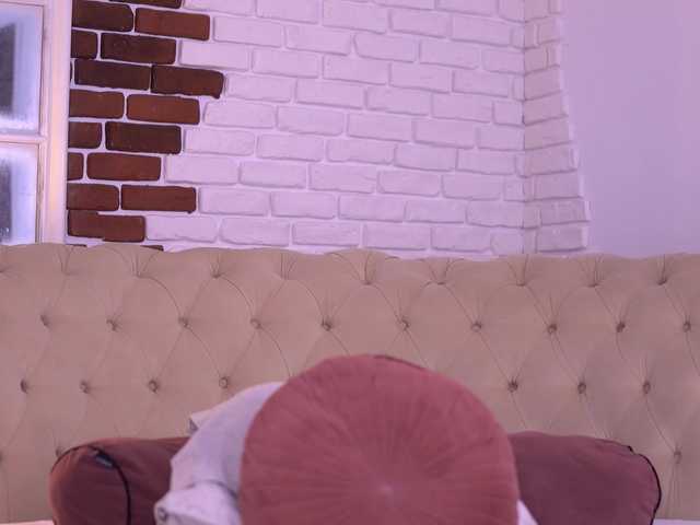 MetishaDusk live cam on BongaCams