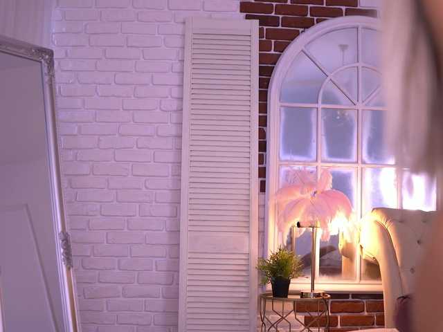 MetishaDusk live cam on BongaCams