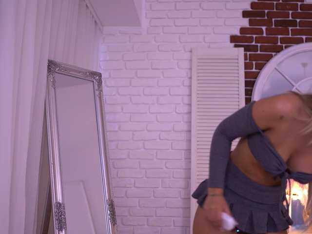 MetishaDusk live cam on BongaCams