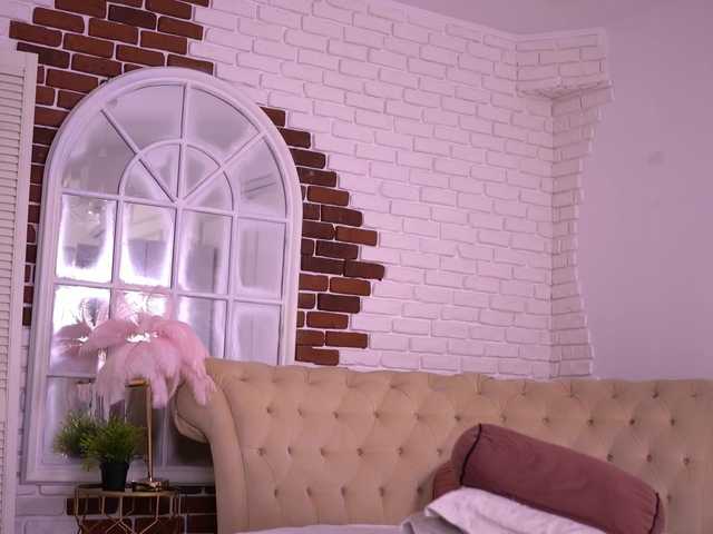 MetishaDusk live cam on BongaCams