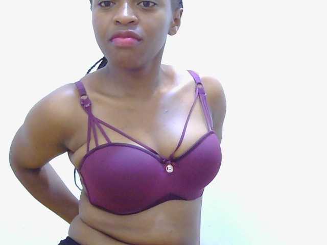 Caster001 live cam on BongaCams