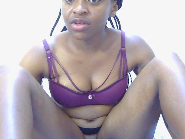 Caster001 live cam on BongaCams